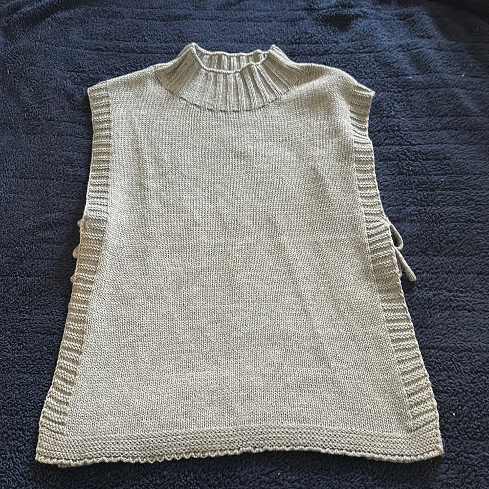 Grey sweater size large